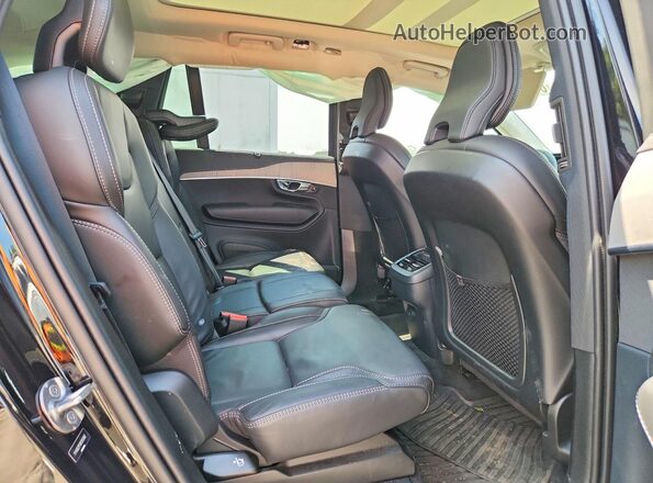 YV4062PF8R1245962 2024 VOLVO XC90 Black Vista interior trasera