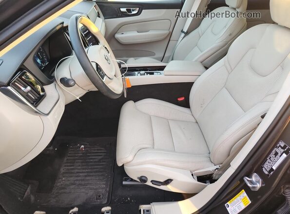 YV4102DL3M1887210 2021 VOLVO XC60 Brown წინა სალონის ხედი