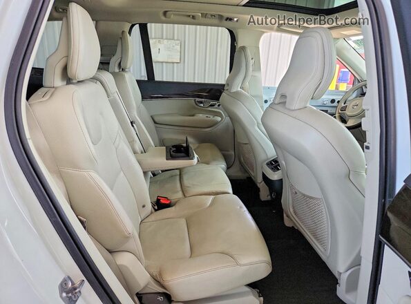 YV4102PK6K1504487 2019 VOLVO XC90 White Rear interior view