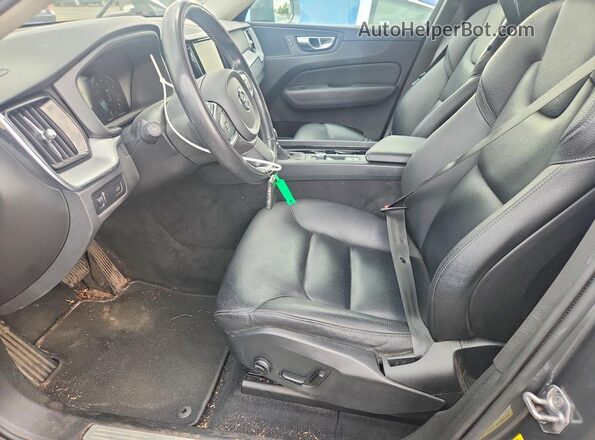 YV4102RK0J1030483 2018 VOLVO XC60 Silver Սալոնի դիմացի տեսք