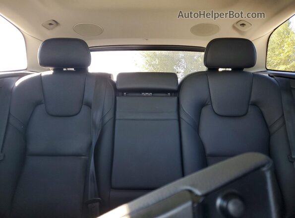 YV4102RK8M1850914 2021 VOLVO XC60 Черный Вид задних сидений