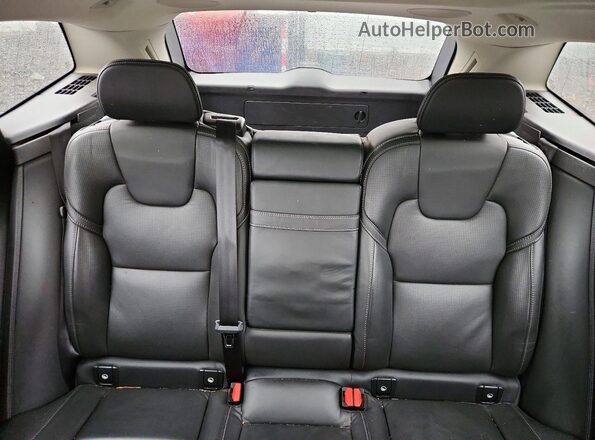 YV4102RL1M1696541 2021 VOLVO XC60 Gray Vista de los asientos traseros