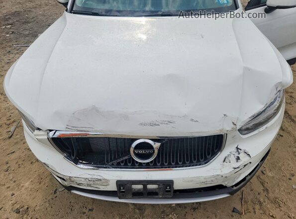 YV4162UK6L2223076 2020 VOLVO XC40 Белый Вид задней части салона