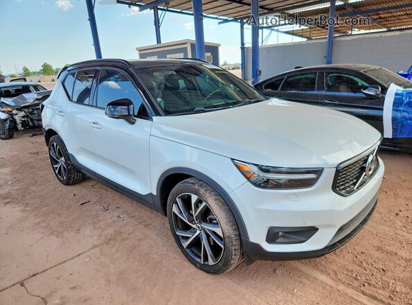 YV4162UM9M2541566 2021 VOLVO XC40 White Առջևի աջ