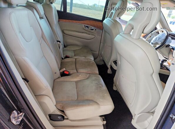 YV4A22PK1M1735648 2021 VOLVO XC90 Угольный Вид задней части салона