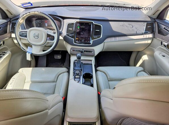 YV4A22PL3M1686834 2021 VOLVO XC90 Gray Առջևի վահանակի տեսք