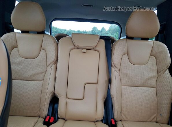 YV4A22PL5G1090550 2016 VOLVO XC90 Black Widok tylnych siedzeń