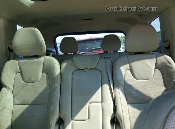 YV4A22PL5J1193779 2018 VOLVO XC90 Gold Vista de los asientos traseros