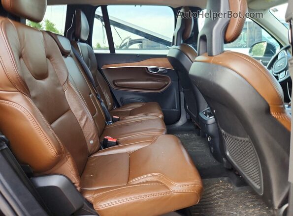 YV4A22PL6J1209701 2018 VOLVO XC90 Black Vista del compartimento del motor