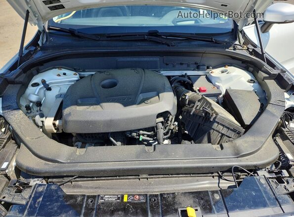 YV4A22RM0J1008589 2018 VOLVO XC60 White Engine compartment view