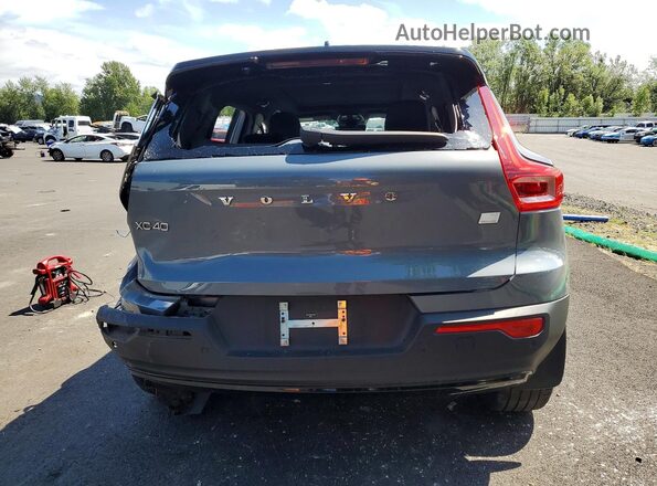 YV4ED3UR0M2576800 2021 VOLVO XC40 Gray Vista trasera