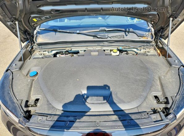 YV4EH3BK3R2094808 2024 VOLVO C40 Black Engine compartment view