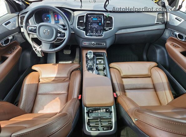 YV4H60CX7P1976952 2023 VOLVO XC90 Brown Vista del salpicadero