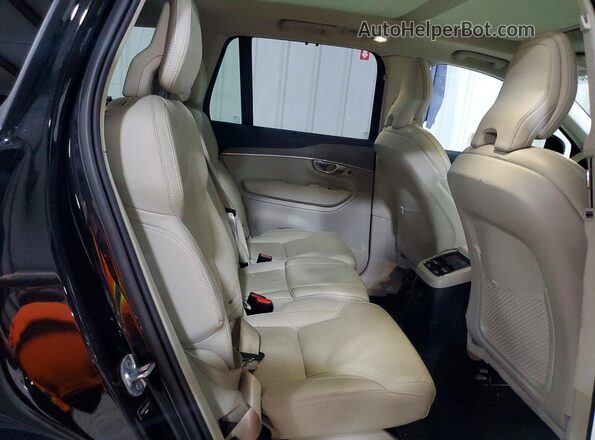 YV4H60CX9P1986950 2023 VOLVO XC90 Black უკანა სალონის ხედი