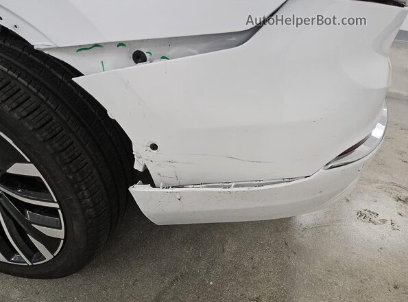 YV4H60PB8S1377632 2025 VOLVO XC90 Белый 