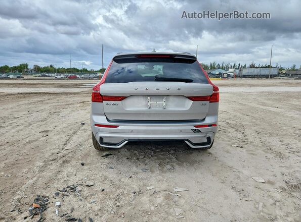 YV4L12DMXP1351633 2023 VOLVO XC60 Gray Widok z tyłu