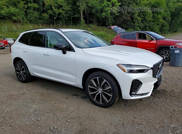 YV4L12RL4R1756924 2024 VOLVO XC60 White Передня права чверть