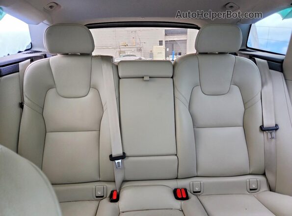 YV4L12RL9R1723112 2024 VOLVO XC60 Blue Вид задніх сидінь
