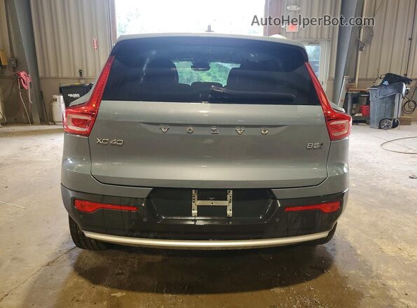 YV4L12UA1P2015188 2023 VOLVO XC40 Gray Вид ззаду