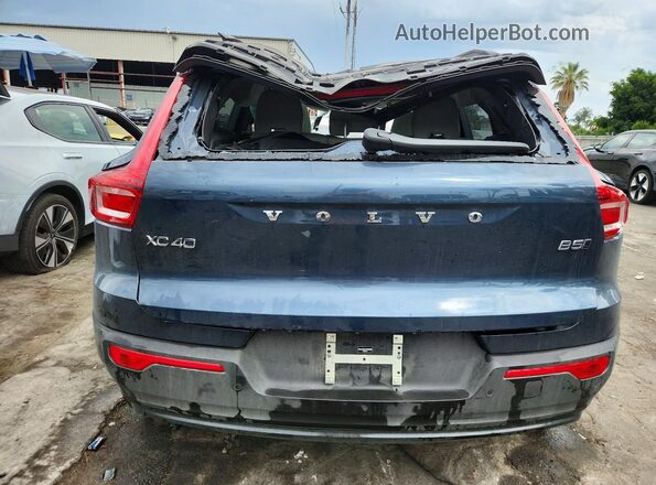 YV4L12UC3T2805460 2026 VOLVO XC40 Blue Rear view