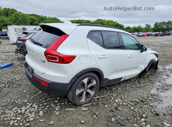 YV4L12UC4S2472023 2025 VOLVO XC40 White Rear right