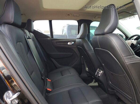 YV4L12UL4R2361076 2024 VOLVO XC40 Black Вид задньої частини салону