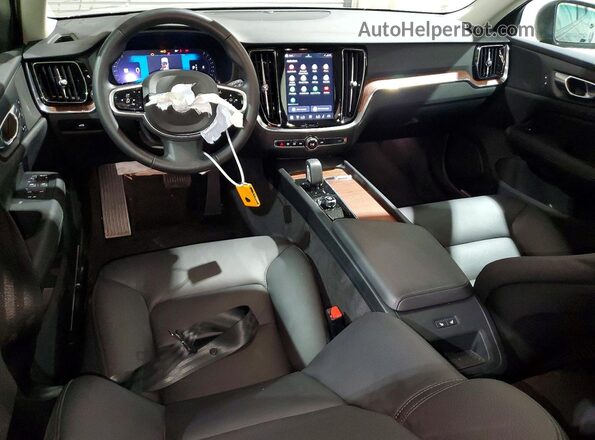 YV4L12WK3S2147772 2025 VOLVO V60 Черный Вид панели приборов