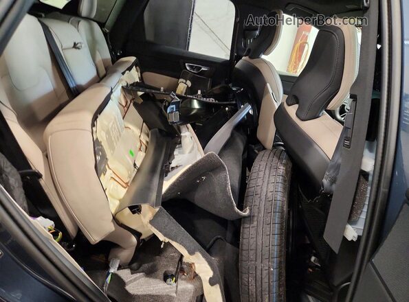 YV4M12RC3T1414392 2026 VOLVO XC60 Blue Rear interior view
