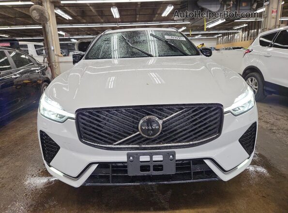 YV4M12RC5T1499946 2026 VOLVO XC60 White 