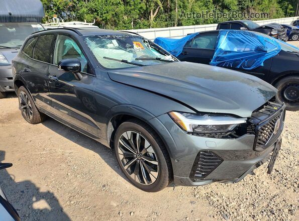 YV4M12RCXT1486447 2026 VOLVO XC60 Серебряный Передняя правая четверть