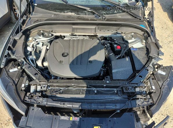 YV4M12RCXT1486447 2026 VOLVO XC60 Серебряный Вид задней части салона