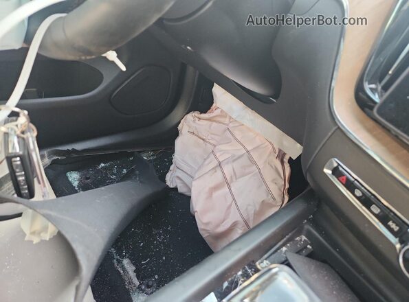 YV4M12RCXT1486447 2026 VOLVO XC60 Серебряный 