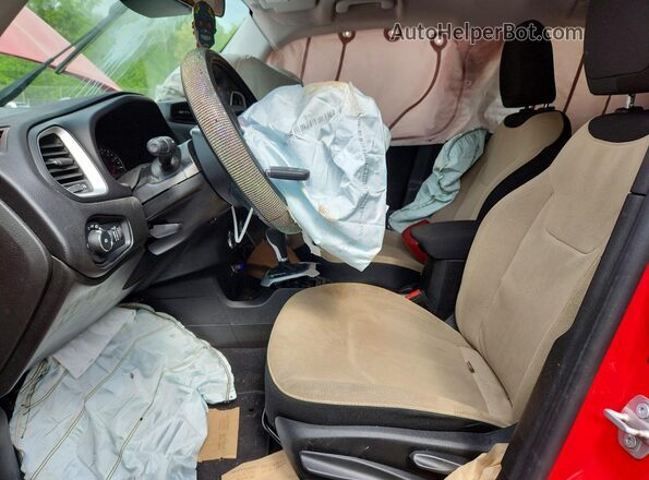 ZACCJABB0HPG62004 2017 JEEP RENEGADE Red Вид салону спереду