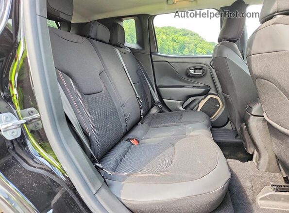 ZACCJBBT1GPC95451 2016 JEEP RENEGADE Черный Вид задней части салона