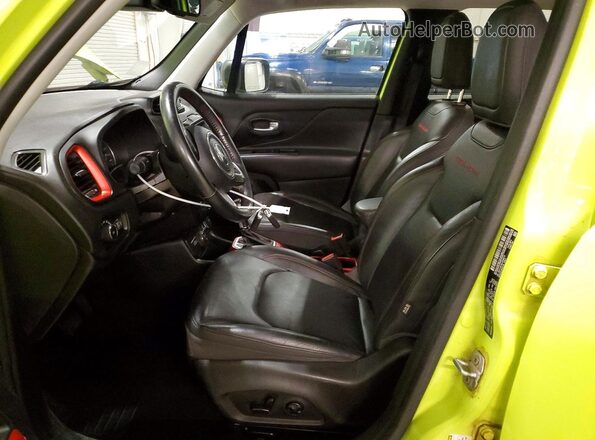 ZACCJBCB2JPH86737 2018 JEEP RENEGADE Green Вид салону спереду