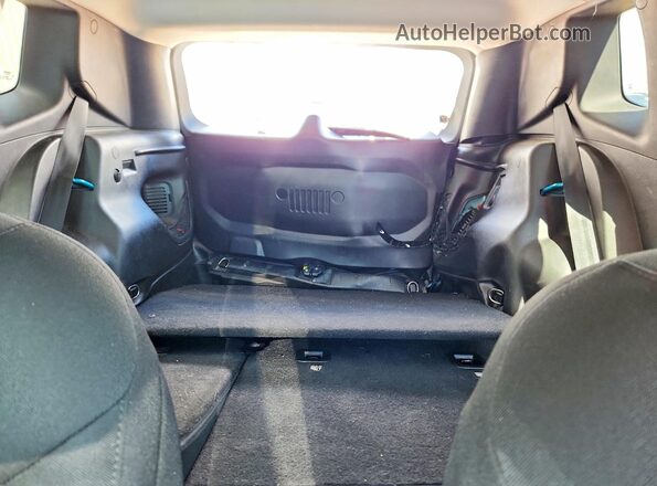 ZACNJBBB4LPL23010 2020 JEEP RENEGADE Teal Rear seats view