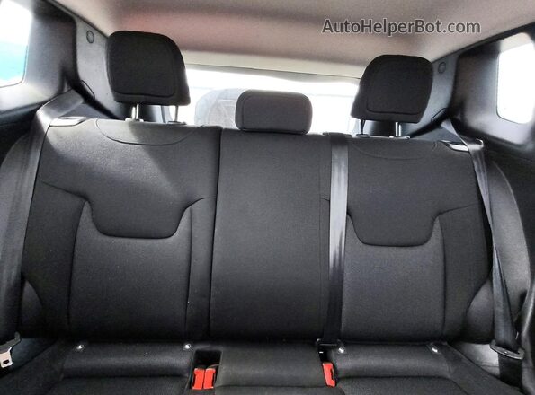 ZACNJCAB8MPM17397 2021 JEEP RENEGADE Blue Vista de los asientos traseros