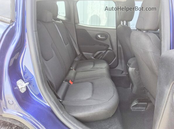 ZACNJCAB8MPM17397 2021 JEEP RENEGADE Blue Vista interior trasera