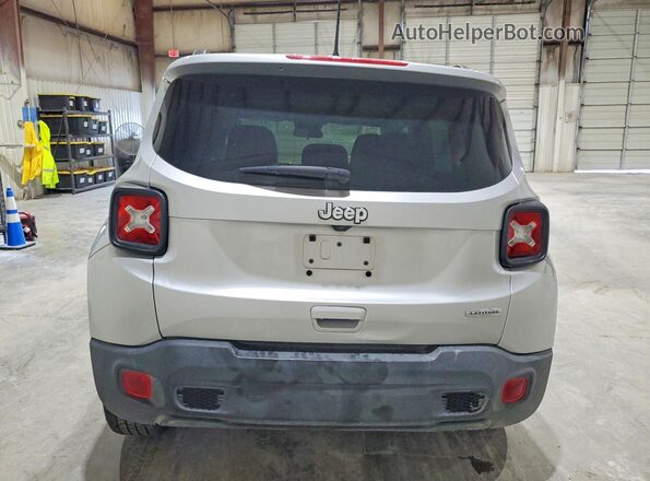 ZACNJCBB8MPM27958 2021 JEEP RENEGADE Silver Widok z tyłu