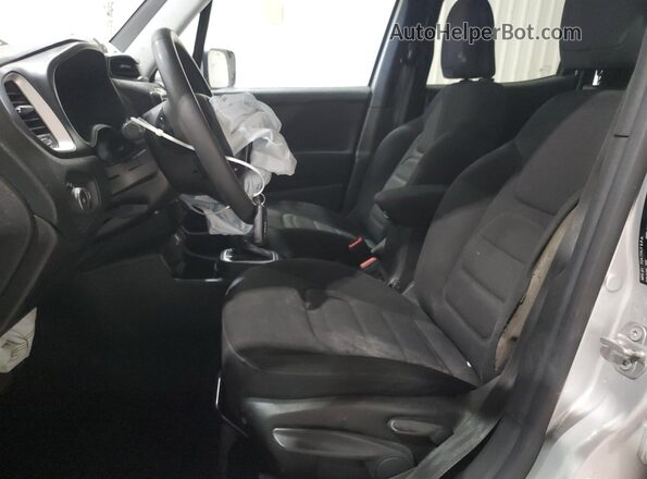 ZACNJCBB8MPM27958 2021 JEEP RENEGADE Silver 