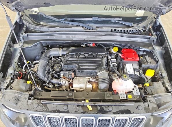 ZACNJDB14PPP38255 2023 JEEP RENEGADE Charcoal Vista del compartimento del motor