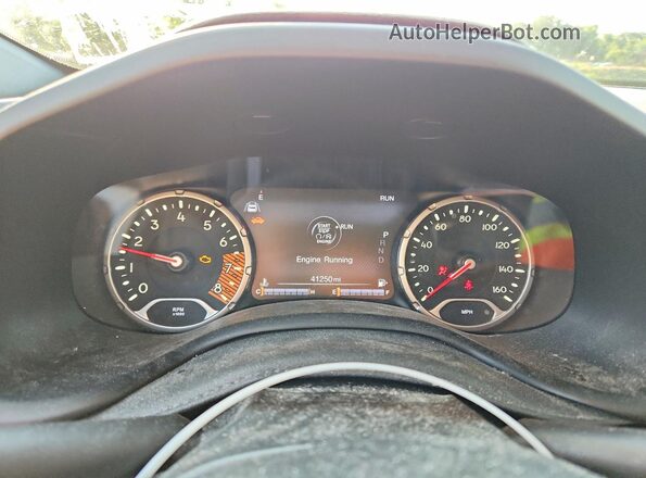 ZACNJDD1XMPM95916 2021 JEEP RENEGADE Gray Սարքավորումների վահանակի տեսք