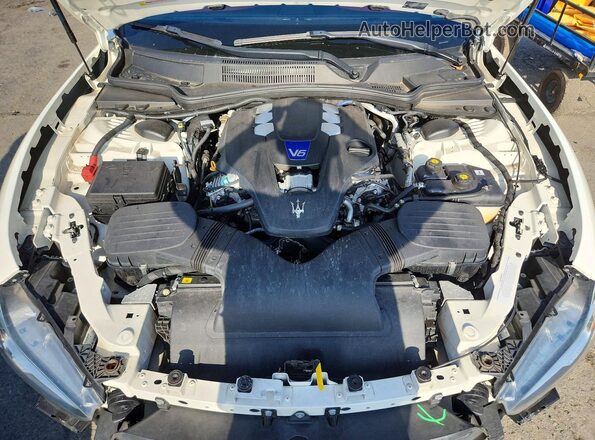 ZAM57YTL9J1280403 2018 MASERATI GHIBLI Белый Вид задней части салона