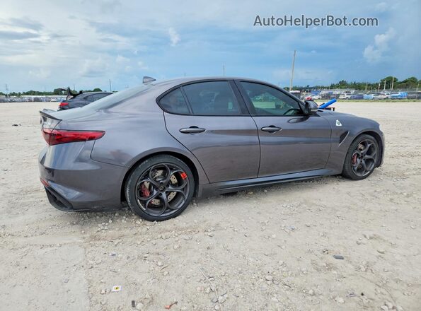 ZARFAEAV2H7519199 2017 ALFA ROMEO GIULIA Серый Задняя правая четверть
