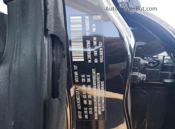 ZARFAEAV6J7578407 2018 ALFA ROMEO GIULIA Black Вид підкапотного простору