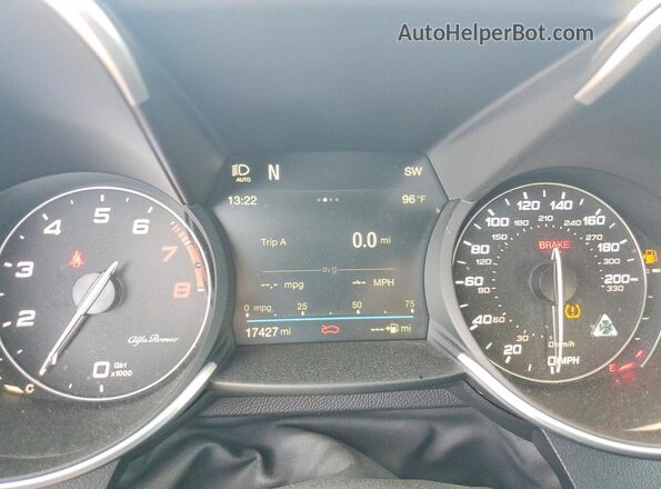 ZARFAEAV6J7578407 2018 ALFA ROMEO GIULIA Black Вид щитка приладів