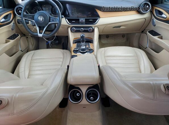 ZARFAECN3H7537000 2017 ALFA ROMEO GIULIA Серебряный Вид панели приборов