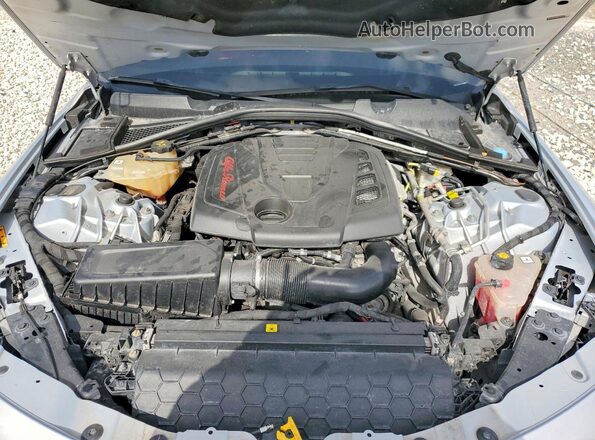 ZARFAMAN6L7631099 2020 ALFA ROMEO GIULIA Silver Rear interior view