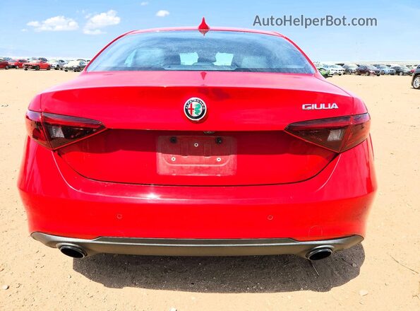 ZARFAMAN8N7659277 2022 ALFA ROMEO GIULIA Red Widok z tyłu