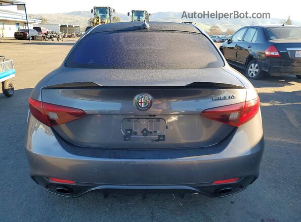 ZARFAMBN4K7621328 2019 ALFA ROMEO GIULIA Gray Rear view